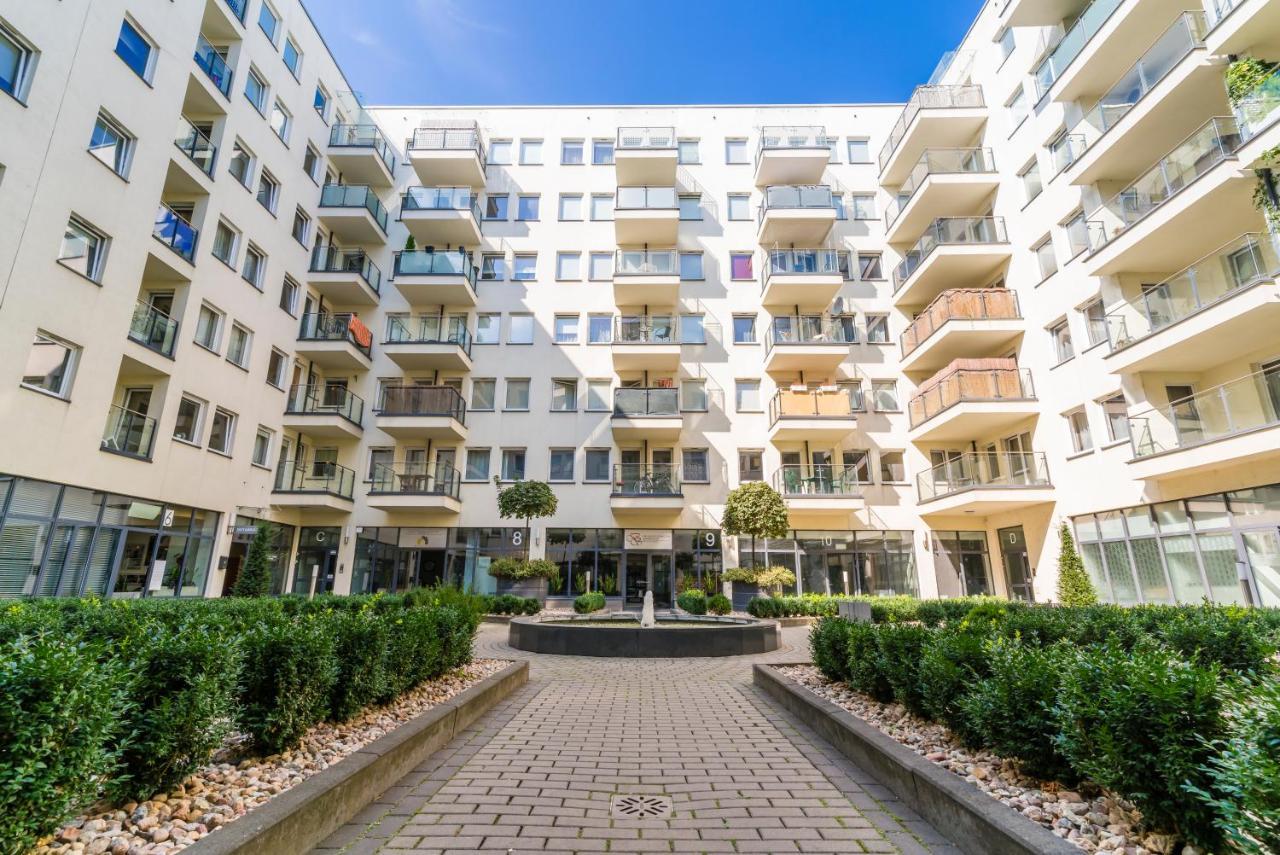 Sleepway Apartment - Garbary 95-75D z parkingiem Poznan Bagian luar foto
